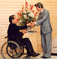 �ʐ^�E���򑍗���b�Ɣ���g�D�ψ���